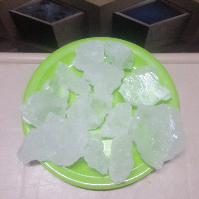 himalayan white salt crystal halite (chunks)